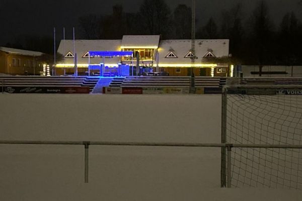  Vereinsheim leuchtet zu Weihnachten