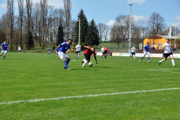 Bilder vom Spiel SSV Neustadt/Sachsen gegen FV Blau-Weiß Stahl Freital 2.