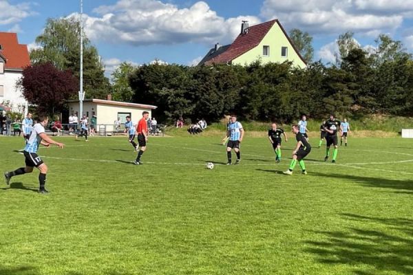 Bilder vom Spiel LSV Gorknitz 61 gegen SSV Neustadt/Sachsen