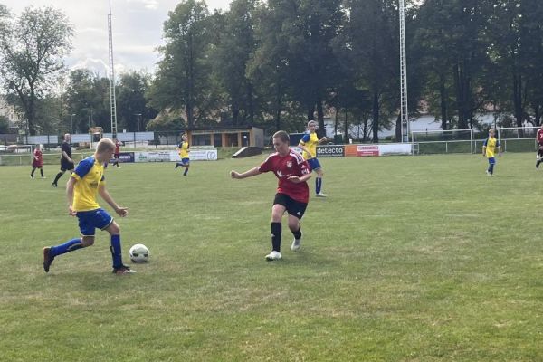 Bilder vom Spiel SSV Neustadt Sachen e.V. gegen SV Struppen 2.