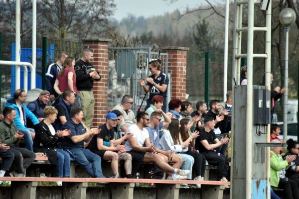 Bilder vom Spiel SSV Neustadt/Sachsen gegen 1. FC Pirna