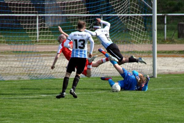 Bilder vom Spiel SSV Neustadt/Sachsen gegen 1. FC Pirna
