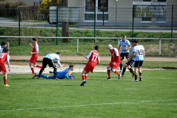Bilder vom Spiel SSV Neustadt/Sachsen gegen 1. FC Pirna