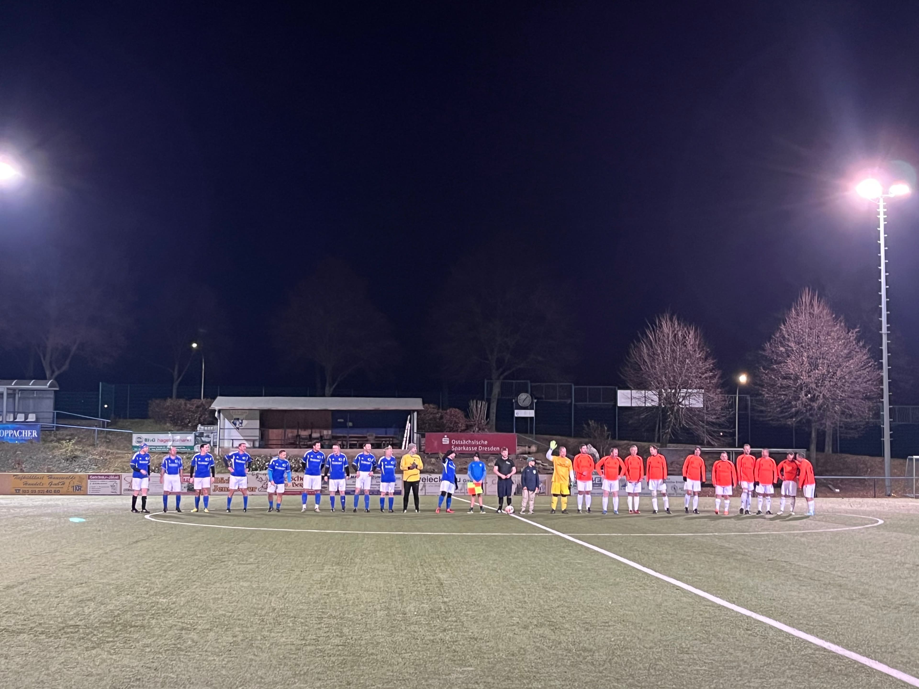 Spontanes Flutlichtderby unserer fiten Ü30/40