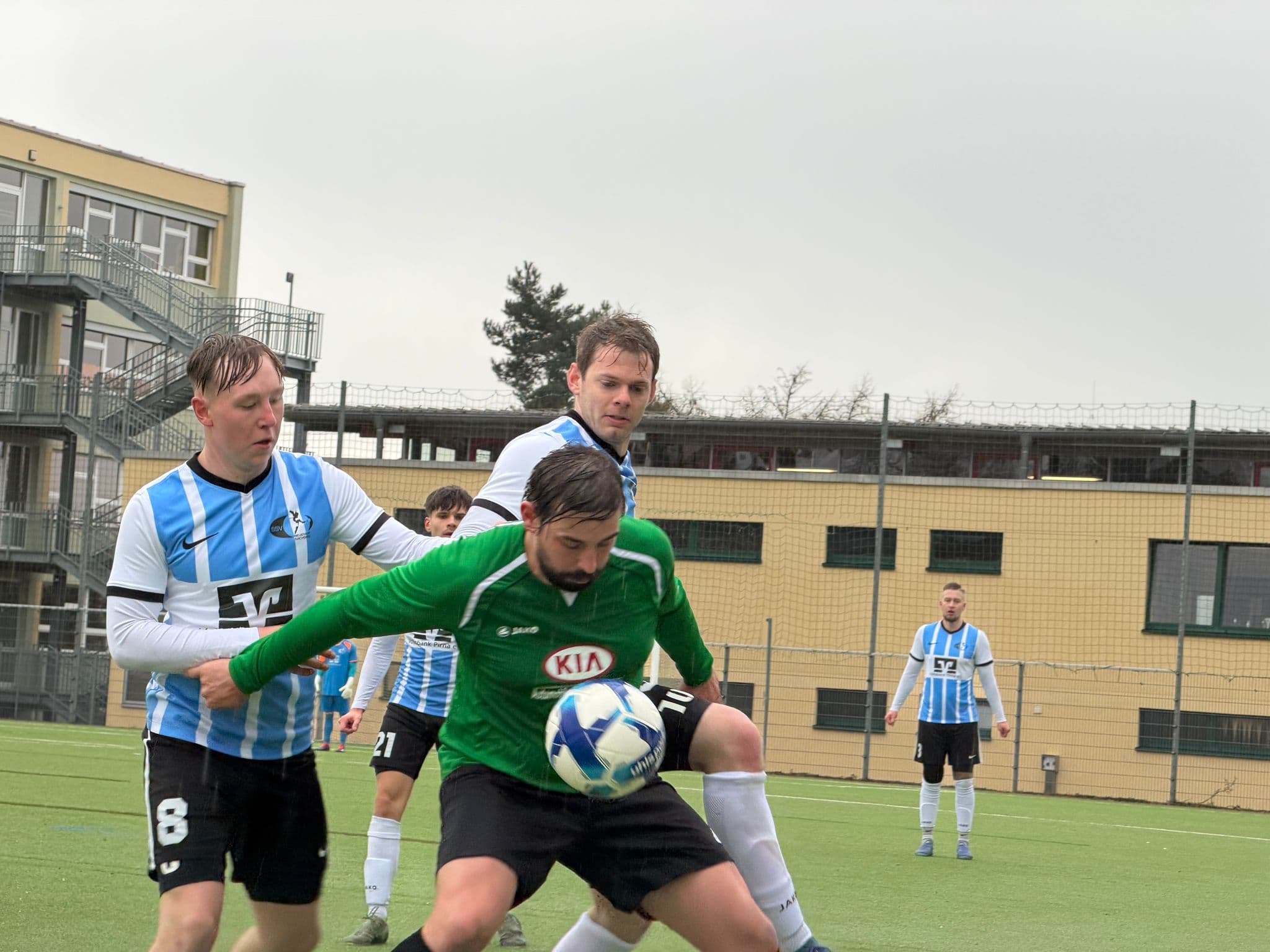 Dreierpacker Pötschke führt SSV zum Sieg